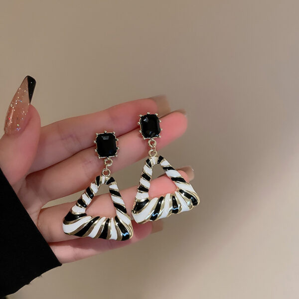 Real Gold Plating Silver Needle Leopard Print Earrings - Image 5