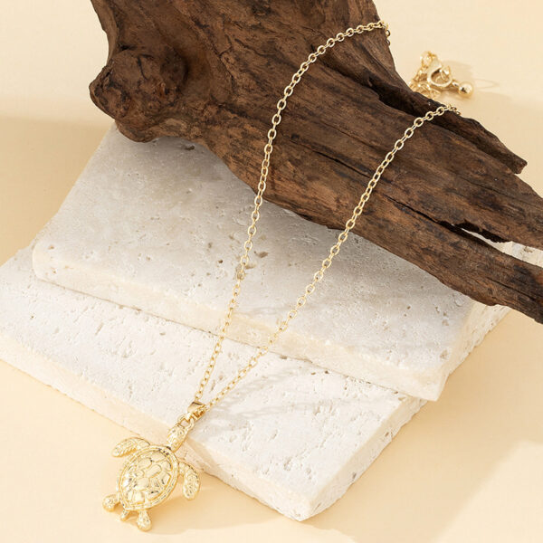 Pearl Shell Starfish Conch Pendant Necklace - Image 6