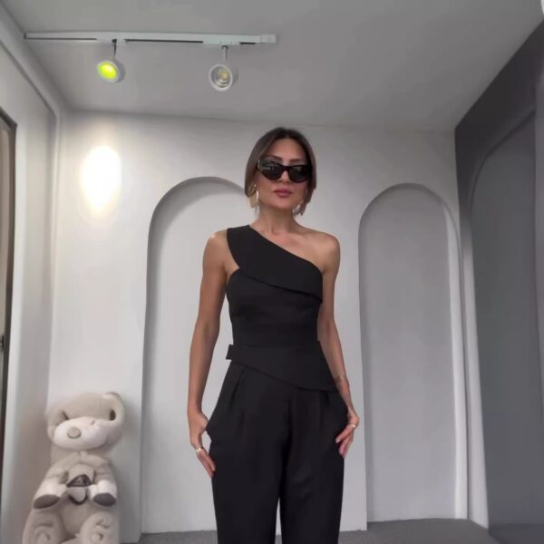 Hot Girl Diagonal Collar Halter Slim Fit Suit - Image 5