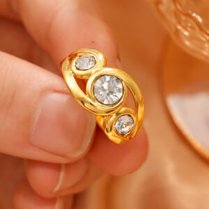 Women's Fashion Diamond Ring Simple