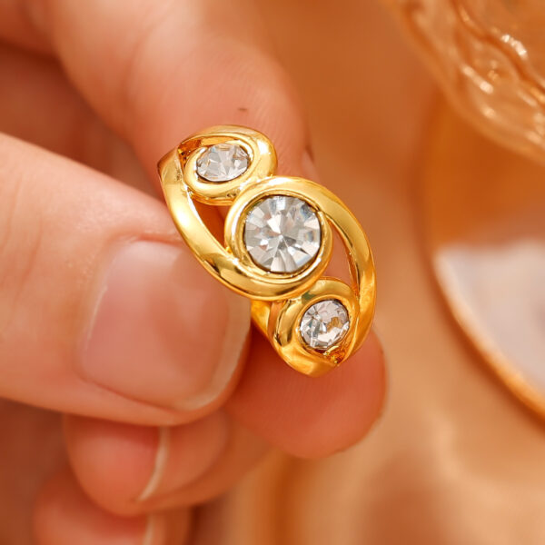 Women's Fashion Diamond Ring Simple