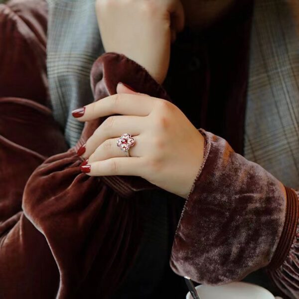 Platinum Ring Pigeons-blood Ruby Ring Inlaid Diamond Ring - Image 2