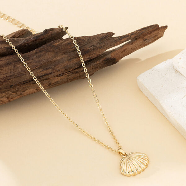 Pearl Shell Starfish Conch Pendant Necklace - Image 9