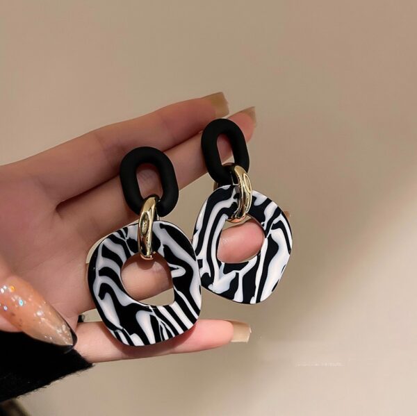 Real Gold Plating Silver Needle Leopard Print Earrings - Image 2