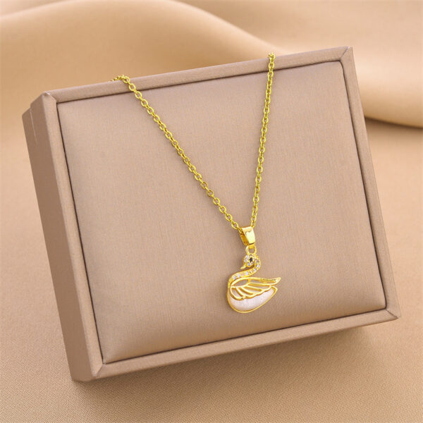 Necklace,stainless Steel,with White Swan ,Only Self-pickup Is Supported, And The Displayed Prices Are All Self-pickup Prices